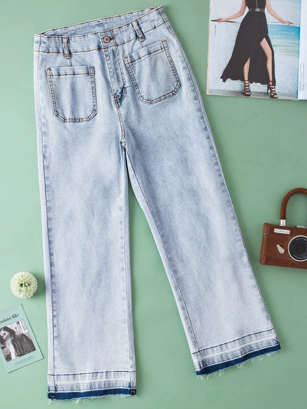 Blue Acid Wash Contrast Edge Pocketed Cropped Jeans in Beau Shade