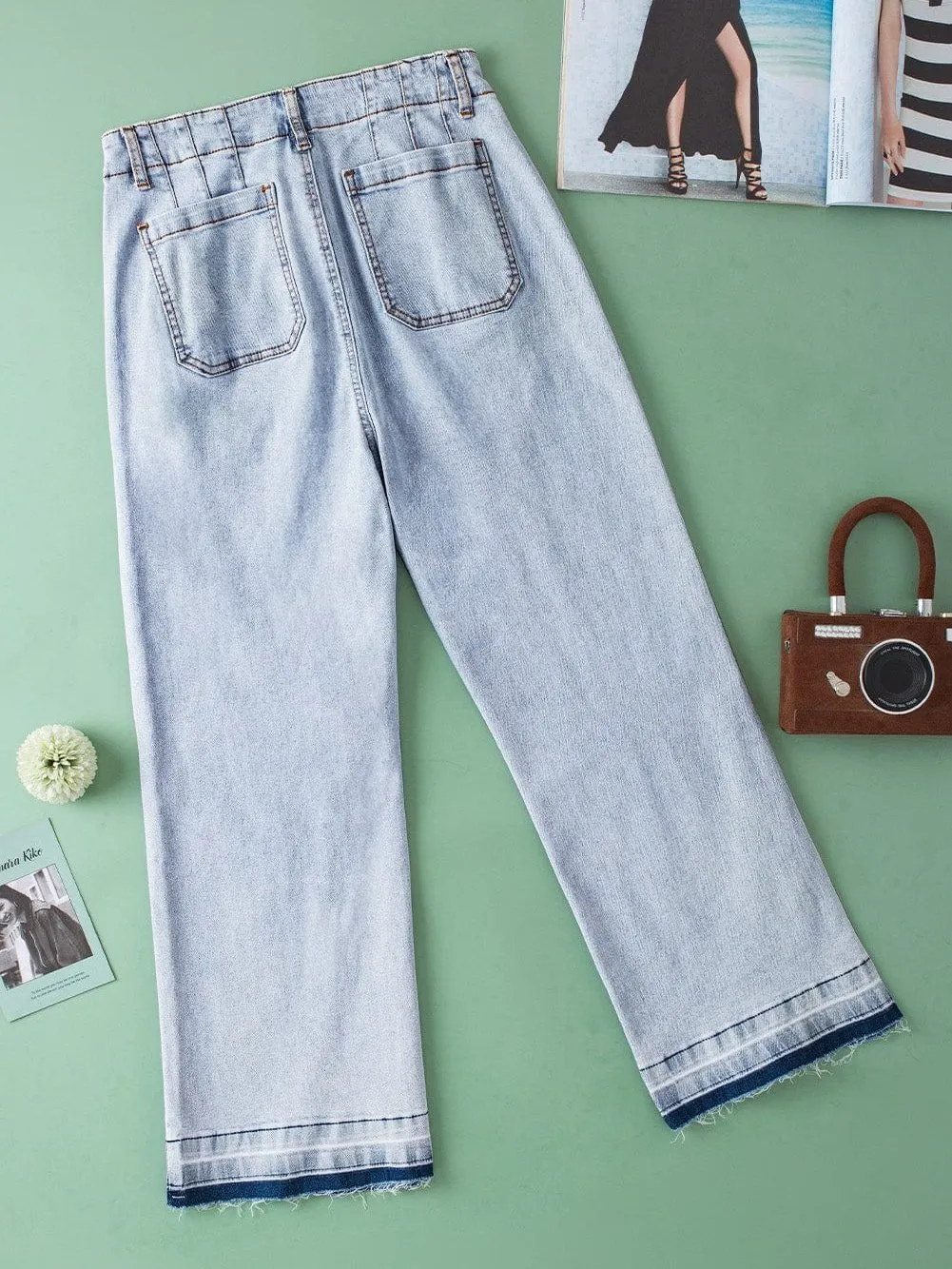 Blue Acid Wash Contrast Edge Pocketed Cropped Jeans in Beau Shade