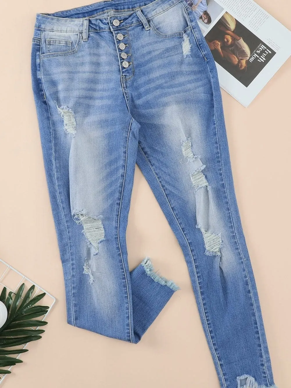 Boyfriend Fit Distressed Jeans