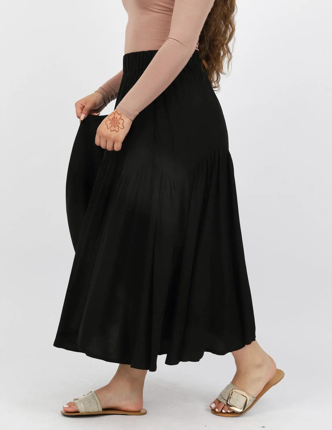 Wave Line Full Skirt